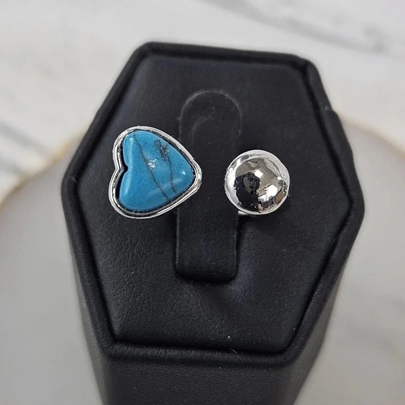 Jewelry - Blue River Heart Adjustable Fashion Ring A57